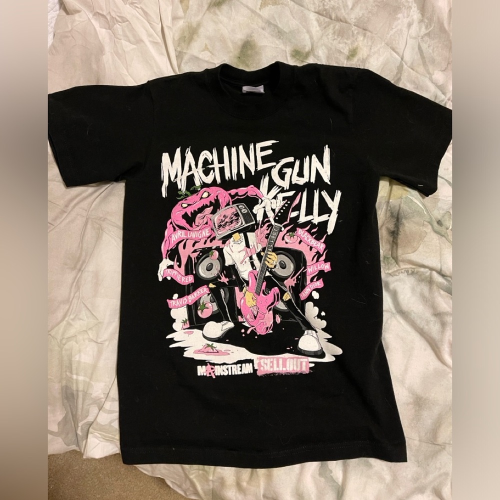 Machine Gun Kelly Mainstream Sellout Official Tour T-Shirt Black MGK 2022-SMALL